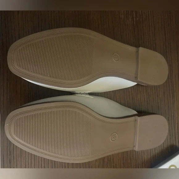 BRAND NEW Pointed Toe Mules - Picture 5 of 5